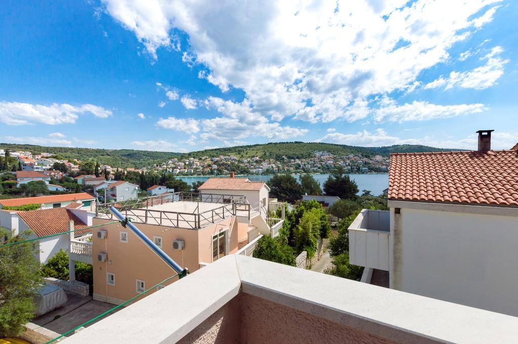 Apartmani Prkacin Trogir Exterior foto